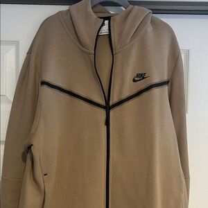 Nike Men's Beige Performance Jacket